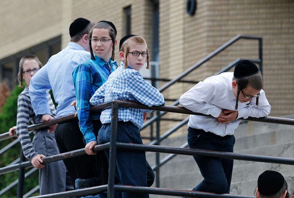 Satmar Students